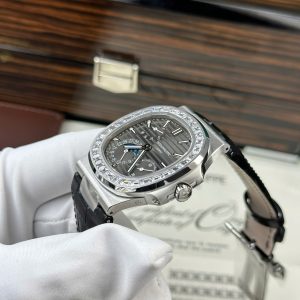 Đồng Hồ Patek Philippe Nautilus 5722 Replica 11 Mặt Xám Đính Đá Baguette Nhà Máy PPF 40mm (2)