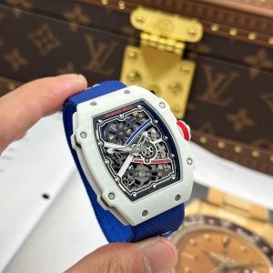 Đồng Hồ Richard Mille Chế Tác RM67-02 Vỏ Carbon Màu Trắng Siêu Nhẹ Trọng Lượng 37 Grams 38.7×47 (2)