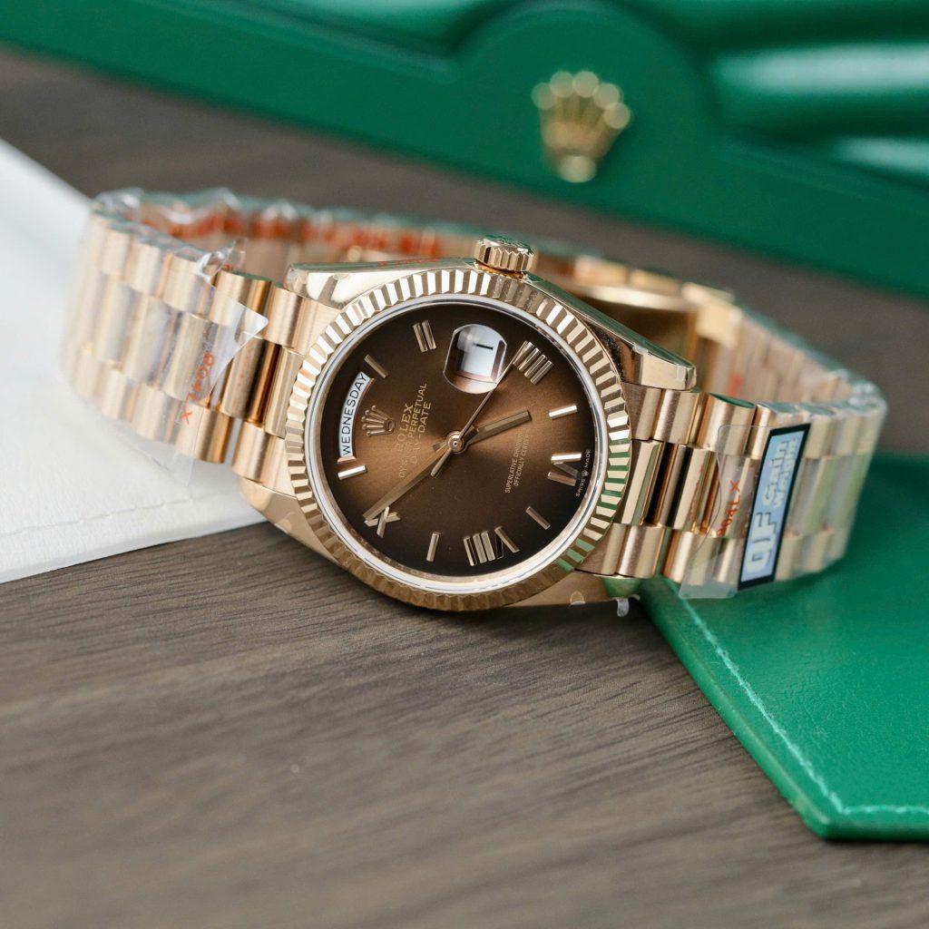 Đồng Hồ Rolex Day-Date 128235 Replica 11 Mặt Chocolate Trọng Lượng 158gram QF Factory 36mm (2)