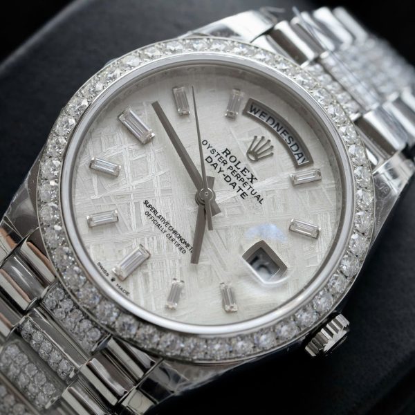 Đồng Hồ Rolex Day-Date Replica 11 Mặt Thiên Thạch Cọc Số + Dây Đính Kim Cương Moissanite 40mm (12)