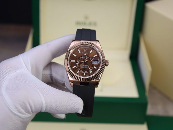 Đồng Hồ Rolex Sky-Dweller M336235 Chế Tác Bọc Vàng Thật Mặt Chocolate 42mm (2)