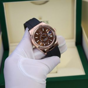 Đồng Hồ Rolex Sky-Dweller M336235 Chế Tác Bọc Vàng Thật Mặt Chocolate 42mm (2)