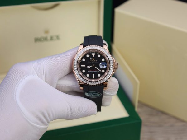 Đồng Hồ Rolex Yacht-Master Chế Tác Bọc Vàng Đính Kim Cương Moissanite Baguette Hong Kong 40mm (2)