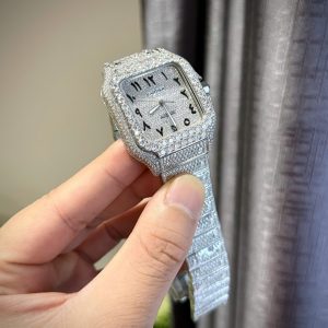 Đồng Hồ Cartier Santos Cọc Số Ả Rập Chế Tác Đính Full Kim Cương Moissanite Hong Kong 39 (2)