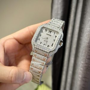 Đồng Hồ Cartier Santos Cọc Số Ả Rập Chế Tác Đính Full Kim Cương Moissanite Hong Kong 39 (2)