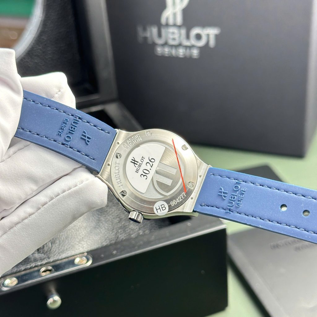 Đồng Hồ Hublot Classic Fusion Replica 1 1 Nữ Màu Xanh Blue Đính Đá Nhà Máy HB 33mm (2)