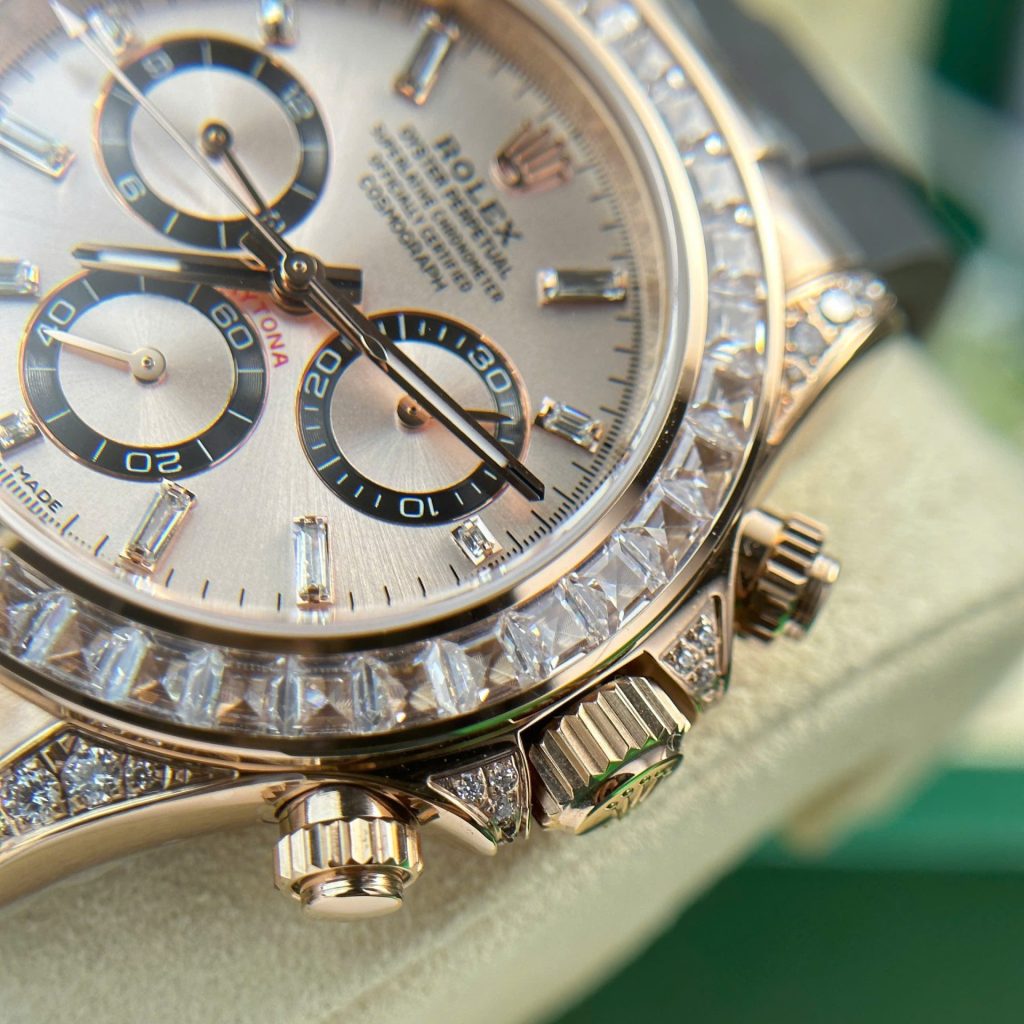 Đồng Hồ Rep 11 Rolex Daytona 126535TBR Mặt Sundust Đính Đá Baguette 40mm (2)