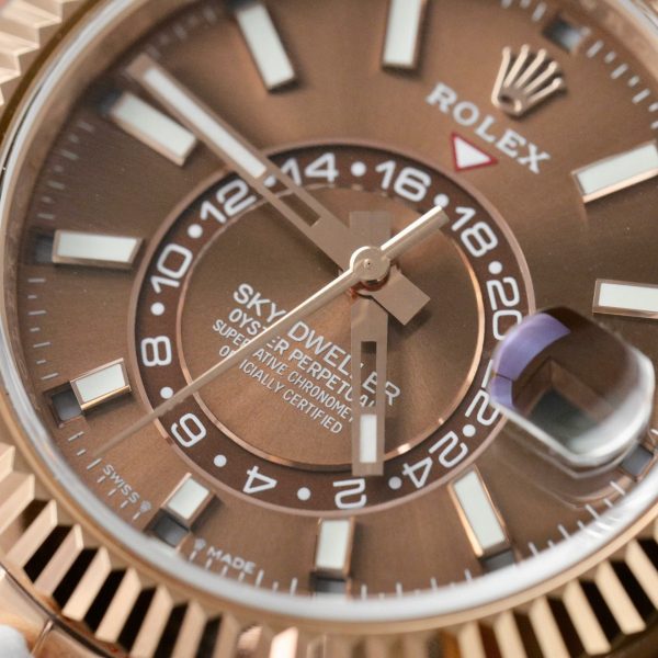 Đồng Hồ Rolex Sky-Dweller M336235 Replica 11 Mặt Chocolate 42mm (2)