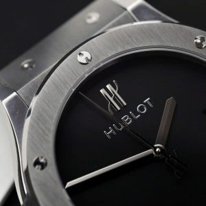 Đồng Hồ Hublot Classic Fusion 40 Years Anniversary Fake Cao Cấp Màu Đen 42mm (2)