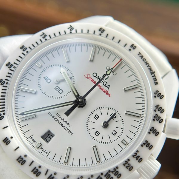 Đồng Hồ Omega Speedmaster White Side of The Moon Chế Tác Gốm Trắng N1 44mm (1)