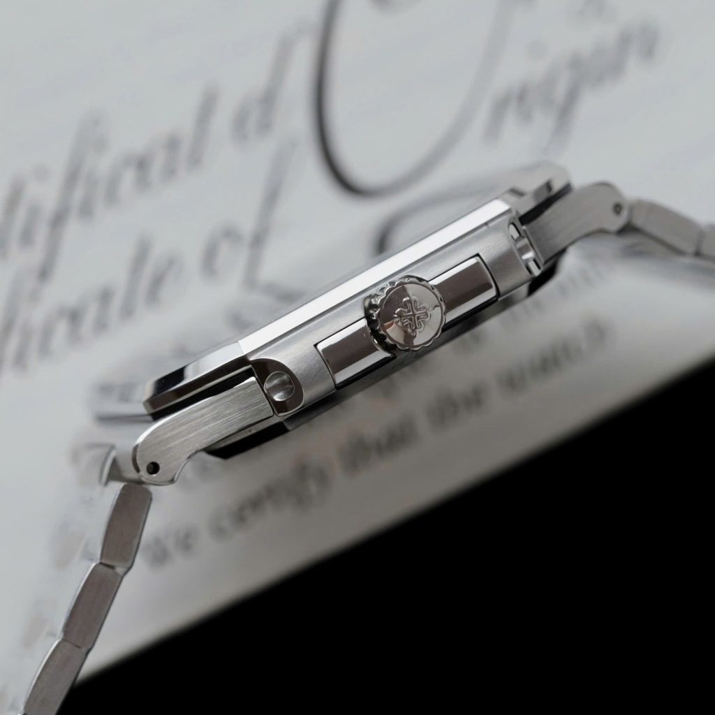 Đồng Hồ Patek Philippe Cubitus 5821 Mặt Xanh Green Rep 11 Cao Cấp 45mm (2)