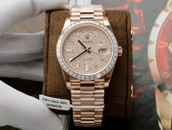 Đồng Hồ Rolex Day-Date Chế Tác Bọc Vàng Hồng 18K + Kim Cương Moissanite Baguette GMF 40mm (2)