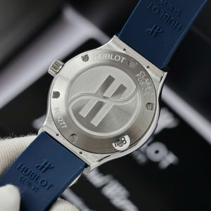 Đồng Hồ Hublot Classic Fusion Titanium Mặt Xanh Blue Replica 11 Viền Đính Kim Cương Moissanite 33mm (2)