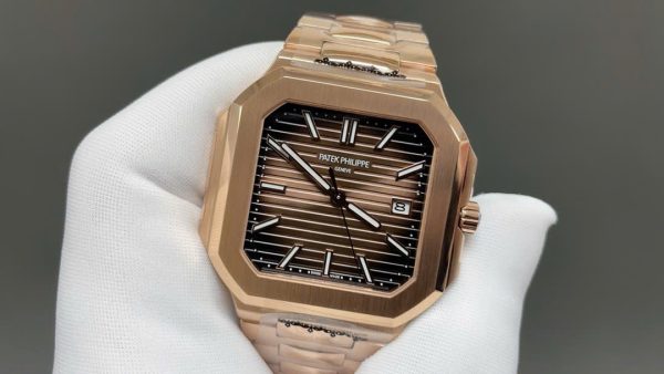 Đồng Hồ Patek Philippe Cubitus 5821 Rep 11 Mạ Vàng Hồng Mặt Chocolate 43mm (2)