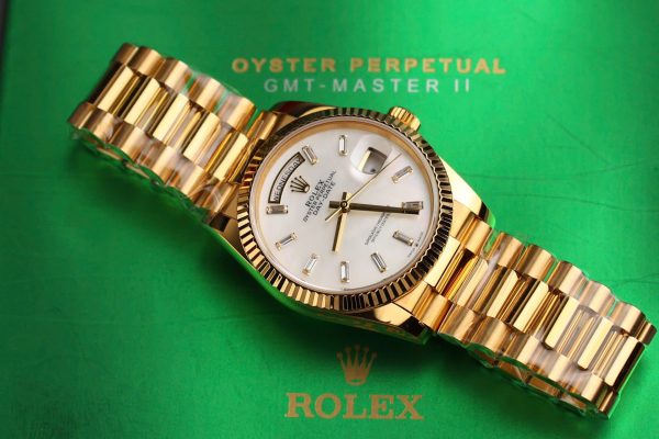 Đồng Hồ Rolex Day-Date Chế Tác Bọc Vàng Thật Mặt Số Khảm Xà Cừ 36mm (2)