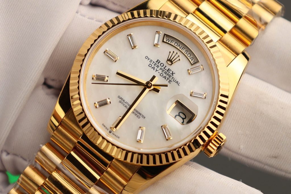 Đồng Hồ Rolex Day-Date Chế Tác Bọc Vàng Thật Mặt Số Khảm Xà Cừ 36mm (2)