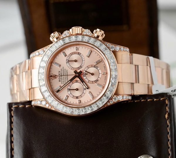 Đồng Hồ Rolex Daytona 126595TBR Chế Tác Bọc Vàng Đính Kim Cương Moissanite Baguette 40mm (2)