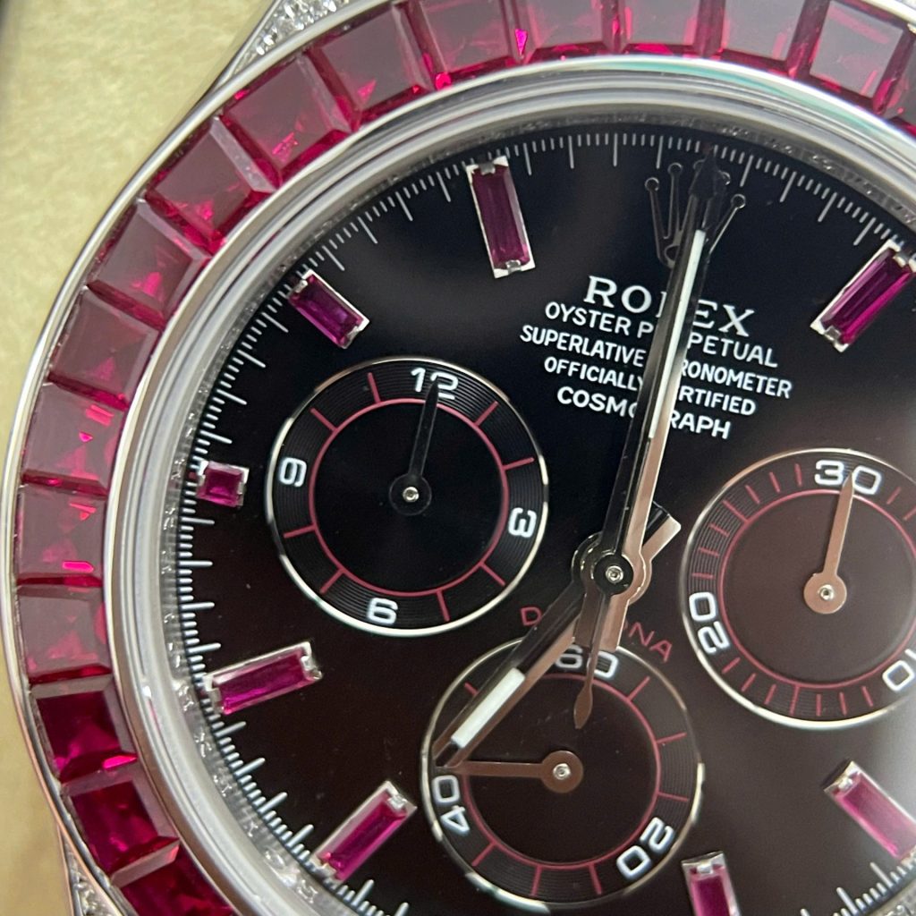 Đồng Hồ Rolex Daytona 126599TRU Vàng Trắng 18K Nguyên Khối + Ruby + Kim Cương Tự Nhiên 40mm (2)