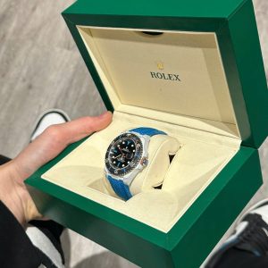 Đồng Hồ Rolex Submariner DIW Replica 11 Vỏ Carbon Mặt Đen 40mm (2)