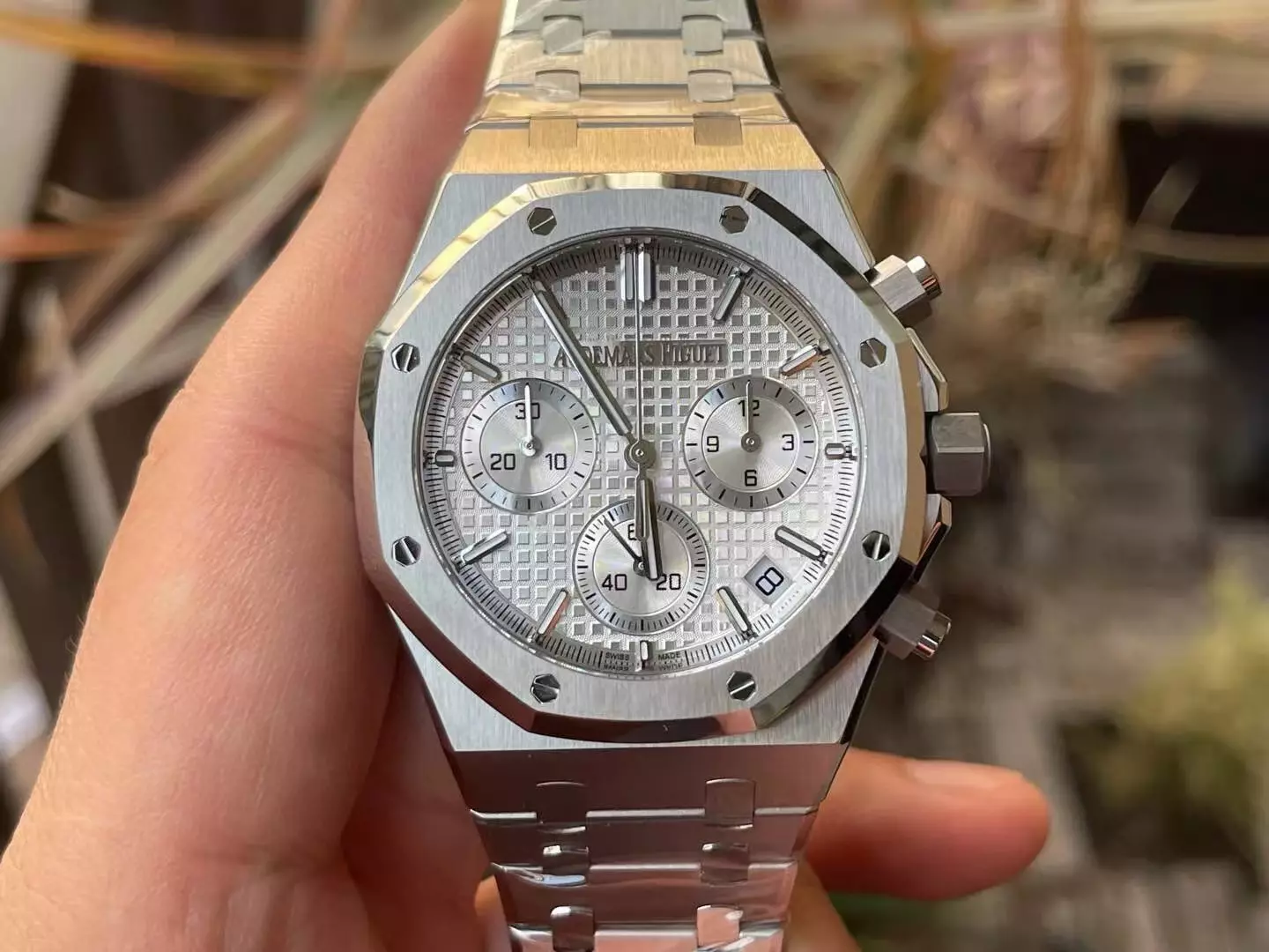 Đồng Hồ Audemars Piguet Royal Oak 26240ST Mặt Trắng Máy Mỏng New 2025 41mm (9)