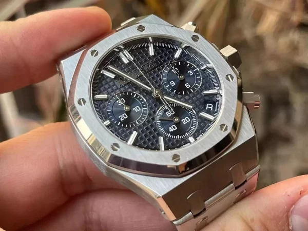 Đồng Hồ Audemars Piguet Royal Oak 26240ST Mặt Xanh Blue Máy Mỏng New 2025 41mm (8)