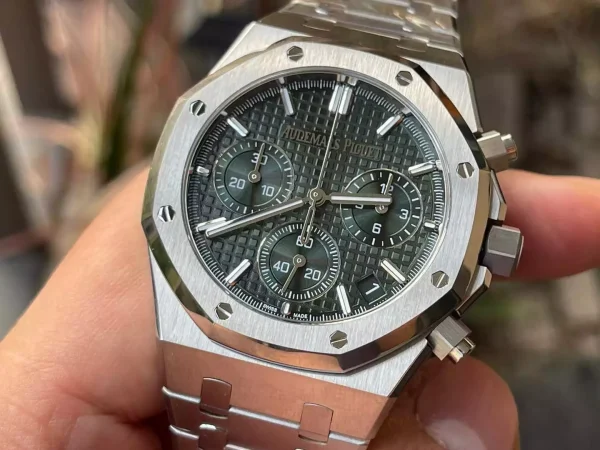 Đồng Hồ Audemars Piguet Royal Oak 26240ST Mặt Xanh Lá Máy Mỏng New 2025 41mm (9)