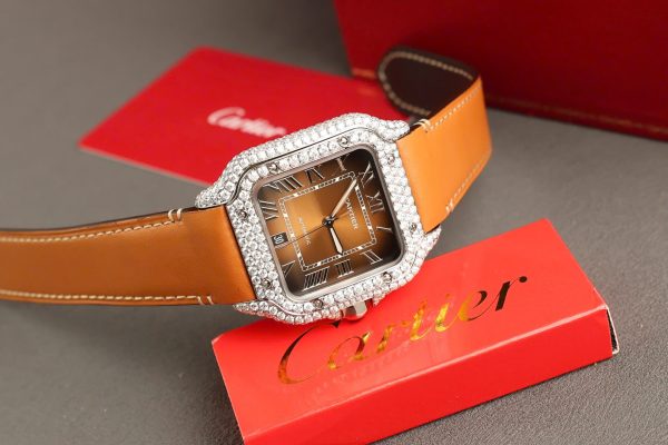 Đồng Hồ Cartier Santos Mặt Nâu Chế Tác Đính Kim Cương Moissanite Nhà Máy BV 39 (2)