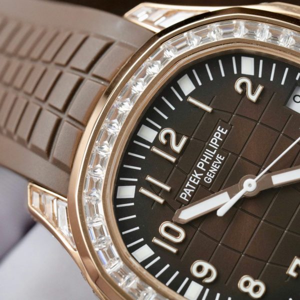 Đồng Hồ Patek Philippe Replica 11 Aquanaut 5167R Đính Đá Baguette Nhà Máy GR 40mm (2)