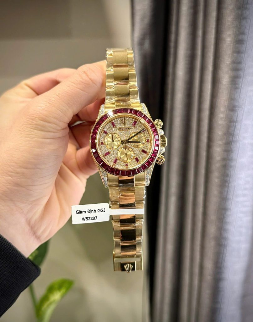 Đồng Hồ Rolex Daytona 126598TRU Chế Tác Bọc Vàng Thật + Ruby + Kim Cương Moissanite 40mm (2)