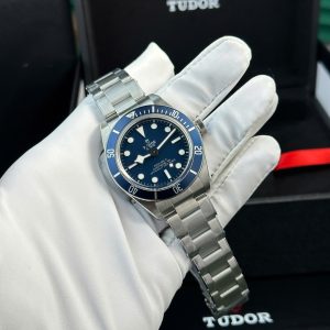 Đồng Hồ Tudor Black Bay Fifty Eight M79030N Replica 11 Mặt Xanh Blue Nhà Máy ZF 39mm (2)