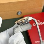 Đồng Hồ Omega Rep 11 Seamaster Diver 300M Chronograph Demi Vàng Hồng Mặt Đen N1 44mm (1)