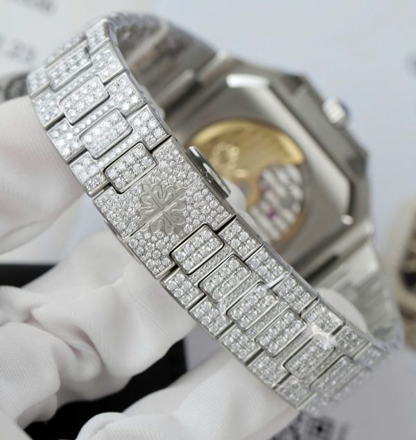 Đồng Hồ Patek Philippe Cubitus 5821 Mặt Nâu Đính Full Kim Cương Moissanite Hong Kong 45mm (7)