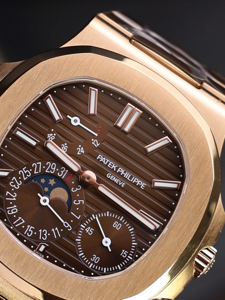 Đồng Hồ Patek Philippe Nautilus 5712R Replica 11 Mặt Nâu Nhà Máy PPF 40mm (2)