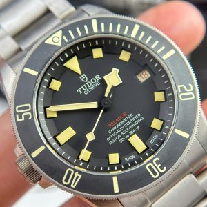 Đồng Hồ Tudor Pelagos LHD Replica 11 Viền Gốm Ceramic Nhà Máy VS 42mm (2)