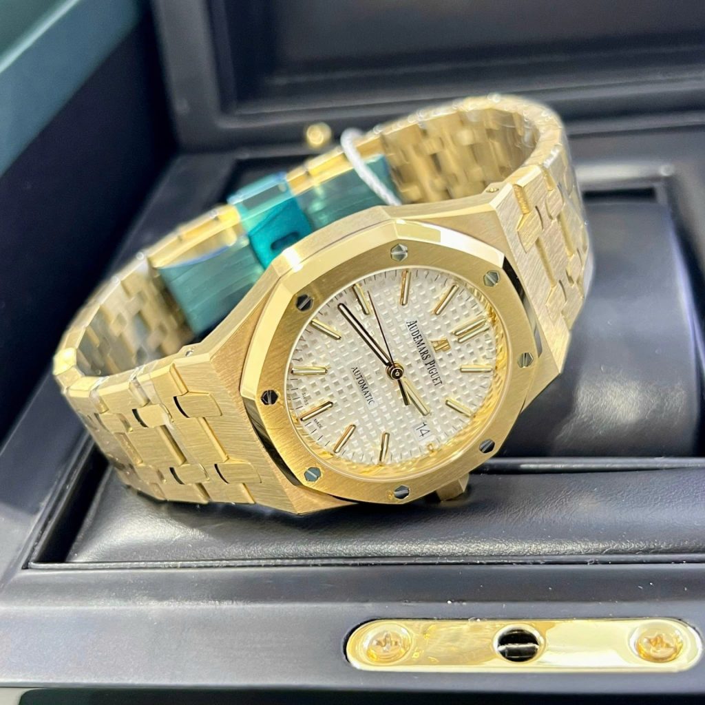 Đồng Hồ Audemars Piguet Replica 11 Royal Oak 15450 Mạ Vàng Mặt Trắng IPF 37mm (2)