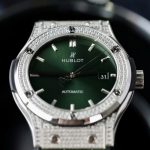 Đồng Hồ Hublot Classic Fusion Đính Full Đá Màu Xanh Lá Cây Xưởng HB 42mm (1)