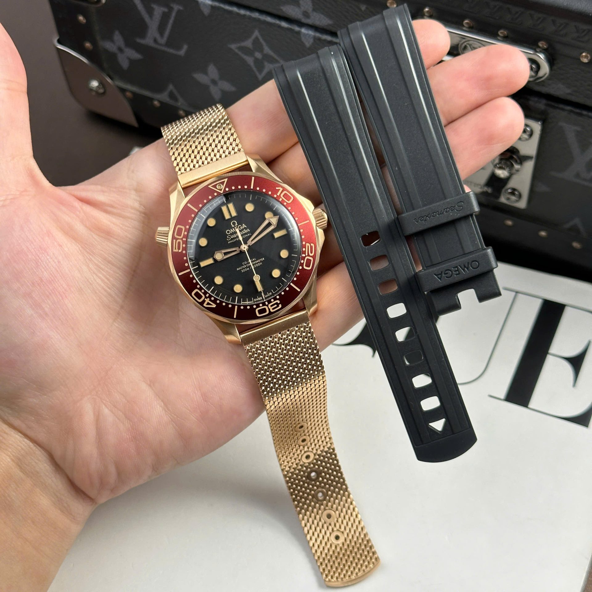 Đồng Hồ Omega Seamaster Diver 300M Bronze Gold Replica 11 VFS 42mm (12)