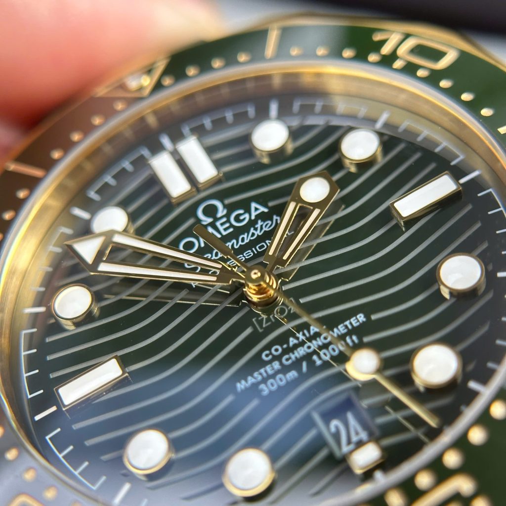 Đồng Hồ Omega Seamaster Diver 300M Replica Cao Cấp Màu Xanh Lá Cây Xưởng VS 42mm (11)