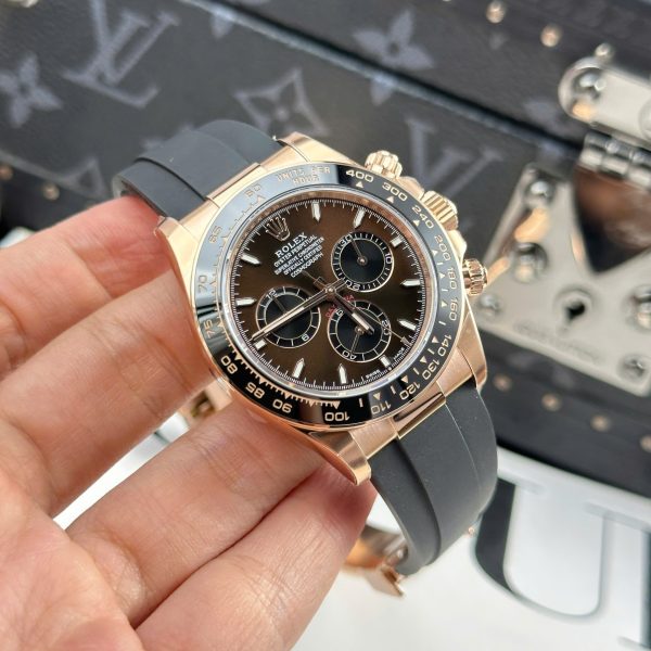 Đồng Hồ Rolex Cosmograph Daytona 126515 Fake 11 Mặt Chocolate Dây Cao Su THB 40mm (2)