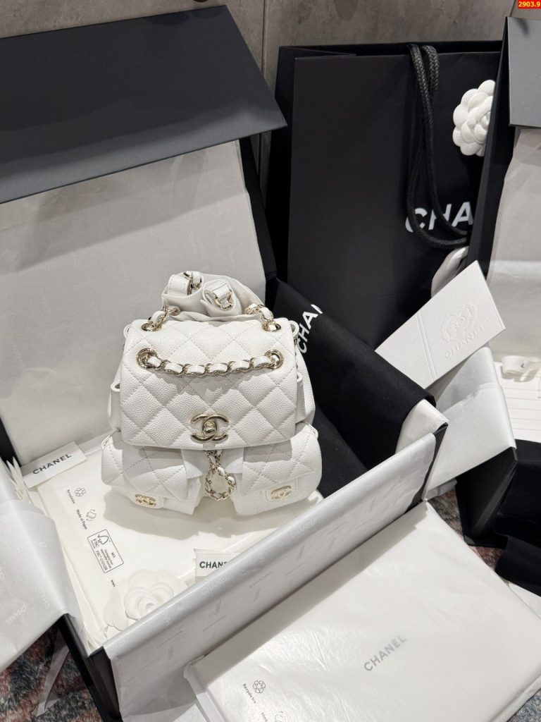 Balo Nữ Chanel Duma Mini Màu Trắng Like Auth 17.5x16 (2)