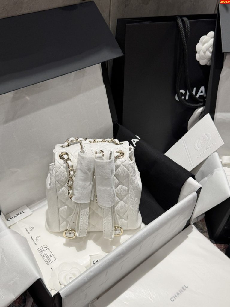 Balo Nữ Chanel Duma Mini Màu Trắng Like Auth 17.5x16 (2)