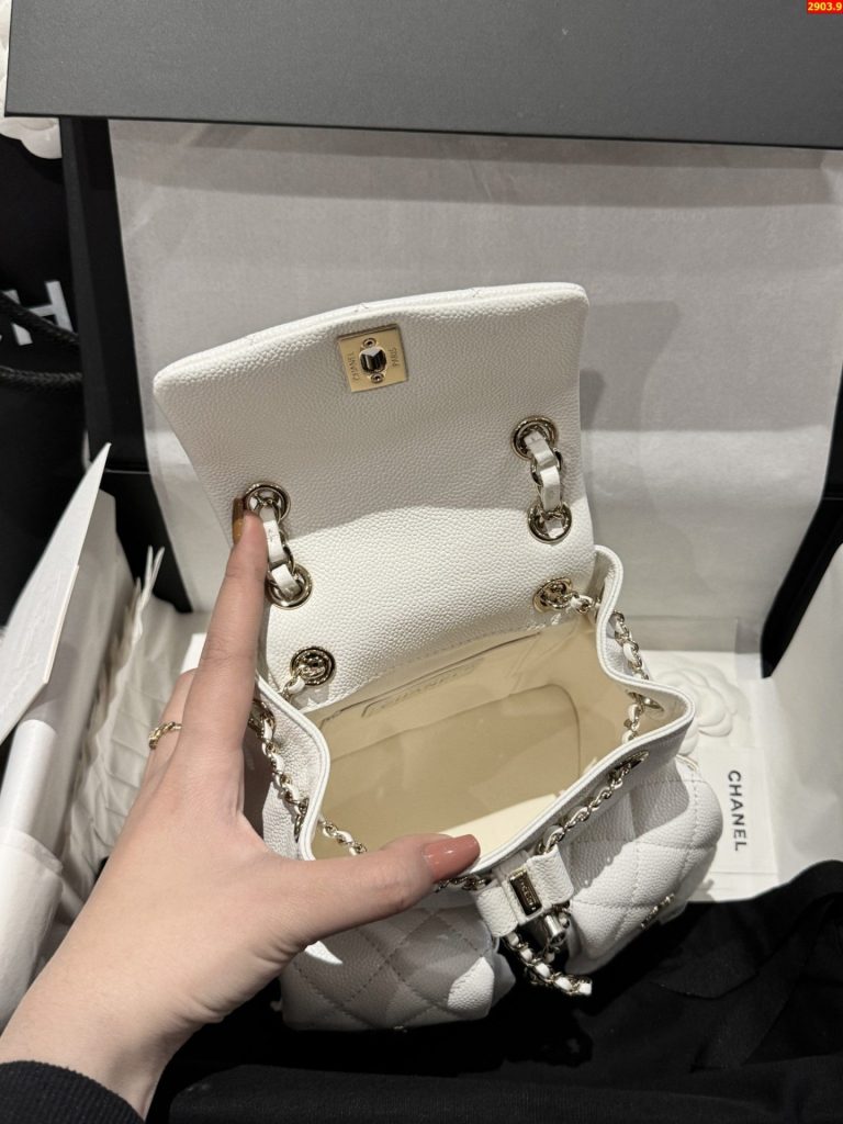 Balo Nữ Chanel Duma Mini Màu Trắng Like Auth 17.5x16 (2)