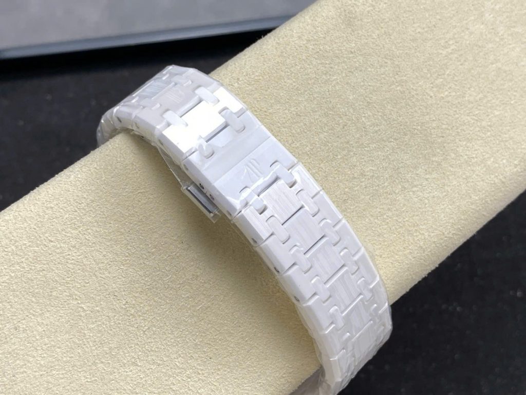 Đồng Hồ Audemars Piguet Royal Oak 15500 Chế Tác Gốm Trắng Mặt Đen Xưởng APS 41mm (1)
