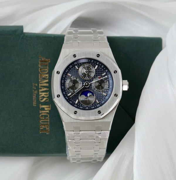 Đồng Hồ Audemars Piguet Royal Oak 26574TI Chế Tác Mặt Xanh Dây Kim Loại Xưởng APS 41mm (4)
