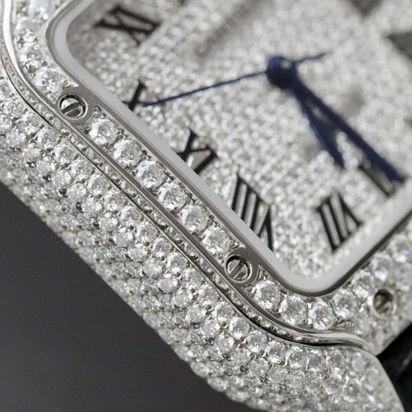 Đồng Hồ Cartier Santos Nữ Chế Tác Đính Full Kim Cương Moissanite Dây Da 35mm (2)