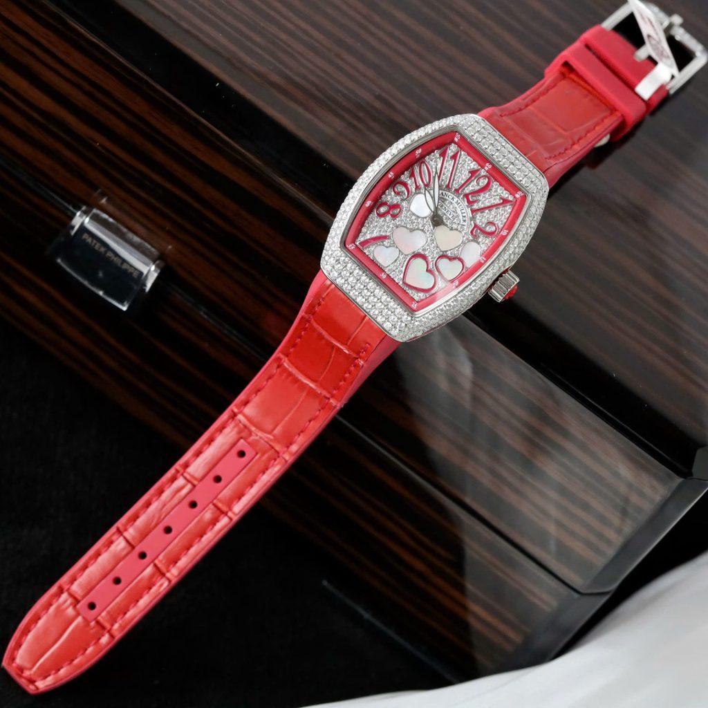 Đồng Hồ Franck Muller V32 Vanguard Lady Heart Màu Đỏ Chế Tác Full Kim Cương Moissanite 36mm (2)