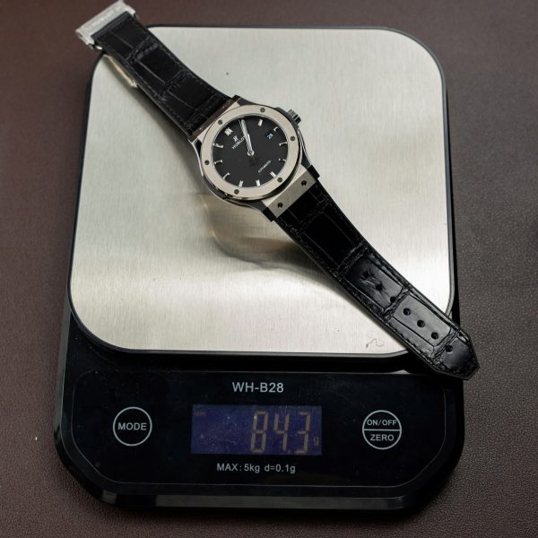 Đồng Hồ Hublot Classic Fusion Titanium Màu Đen Tinh Chỉnh Máy SW300 Thuỵ Sỹ Nặng 84Gram 42mm (2)