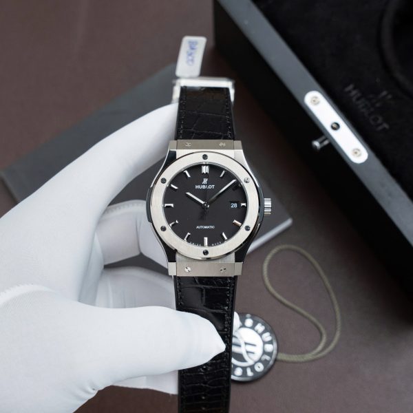Đồng Hồ Hublot Classic Fusion Titanium Màu Đen Tinh Chỉnh Máy SW300 Thuỵ Sỹ Nặng 84Gram 42mm (2)