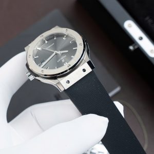 Đồng Hồ Hublot Classic Fusion Titanium Màu Xám Chế Tác Máy SW300 Thuỵ Sỹ Dây Cao Su 42mm (2)