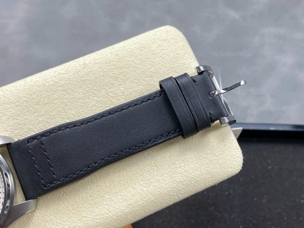 Đồng Hồ IWC Schaffhausen Pilot's Mark XX Mặt Số Trắng Replica Xưởng ZM 40mm (4)